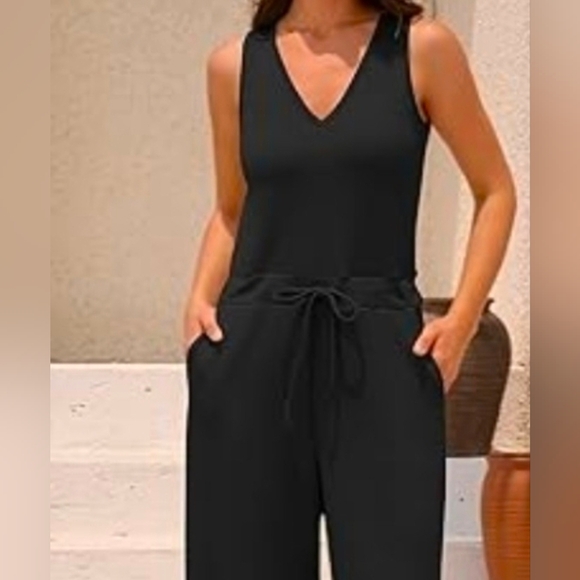 Zaful Pants - Zaful Women's Jumpsuit Black Sleeveless XL